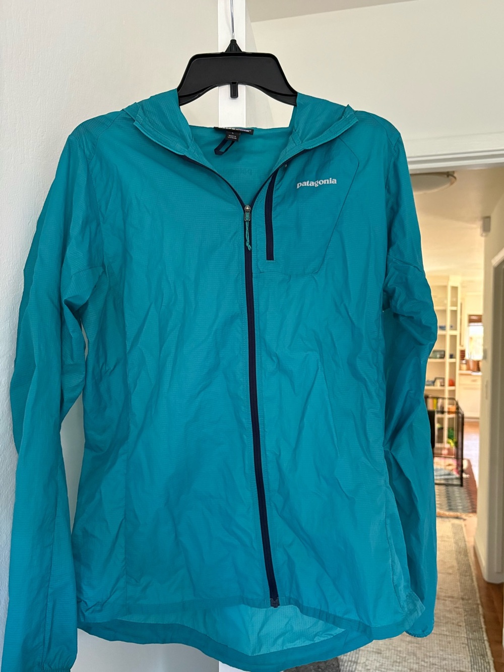 Patagonia Houdini Women’s Teal Lightweight Hooded Shell Jacket